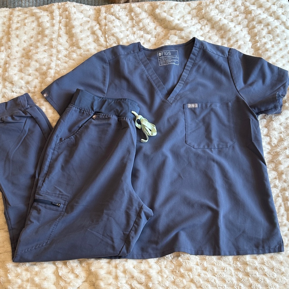 FIGS Space Navy Scrub Set